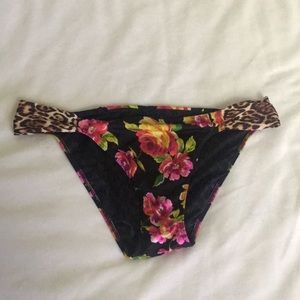 victoria’s secret bikini bottoms